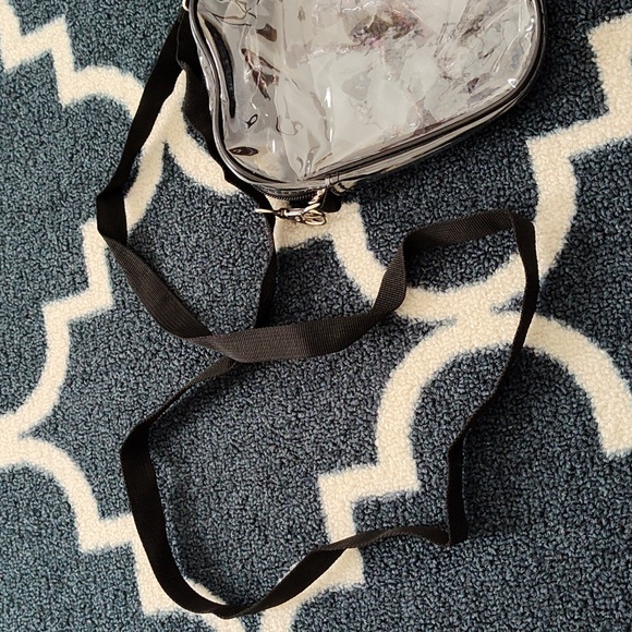 Clear Stadium Bag with Adjustable Strap - NWOT - Picture 5 of 8